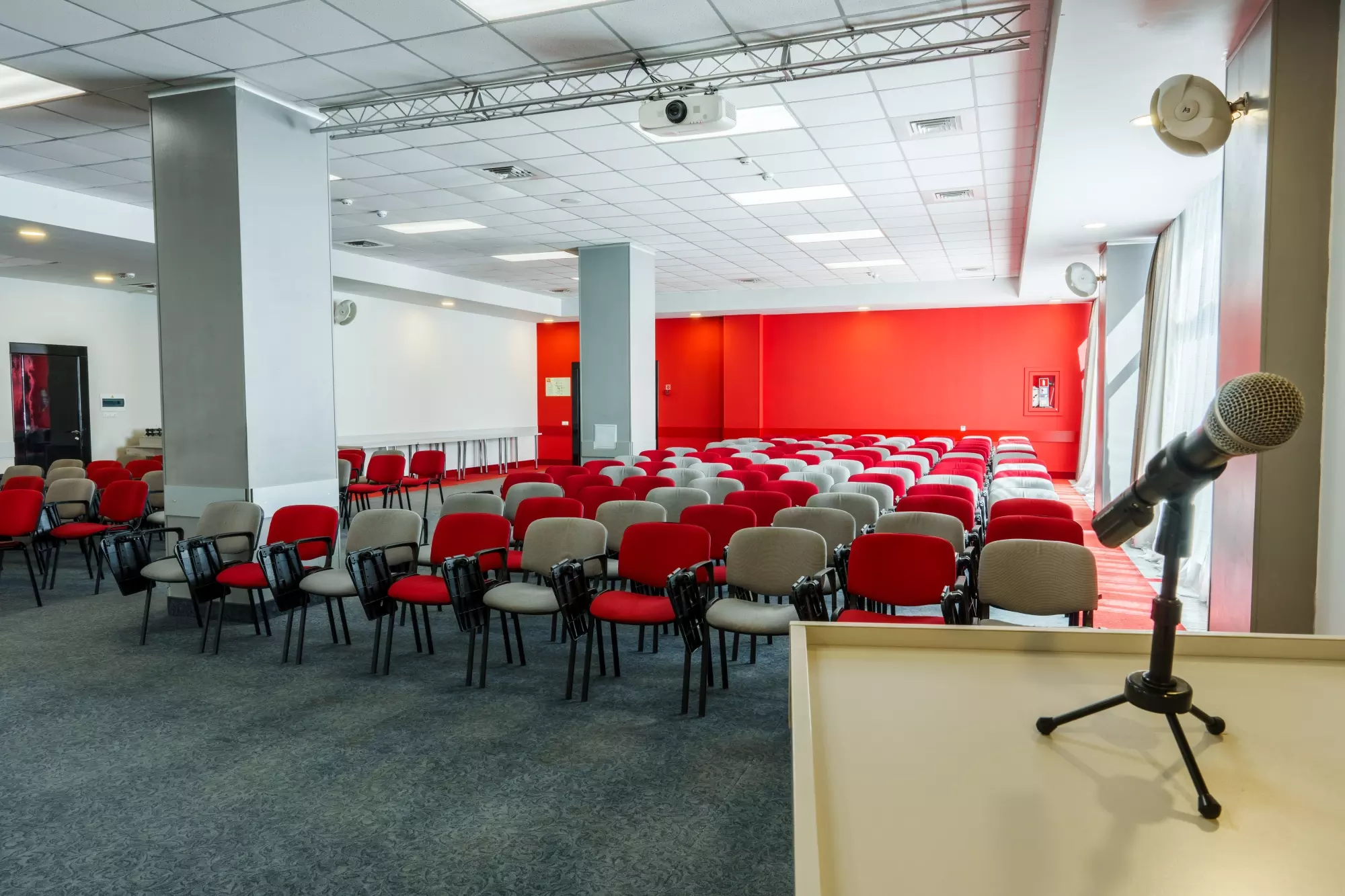 Зал для конференций №1 Зал для конференций №1